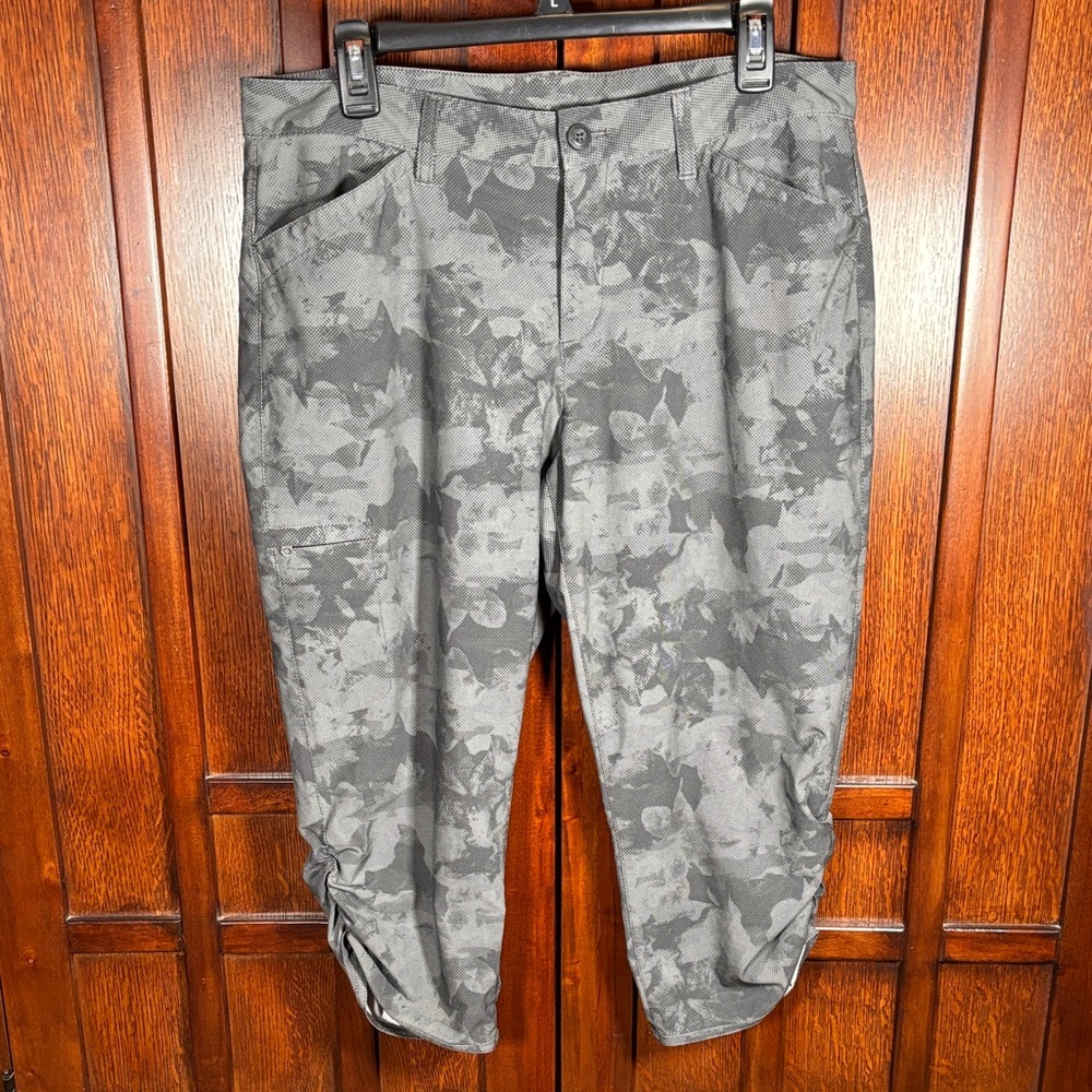 Eddie Bauer Gray Digital Print Women's Cropped Activewear Pants Sz. 12